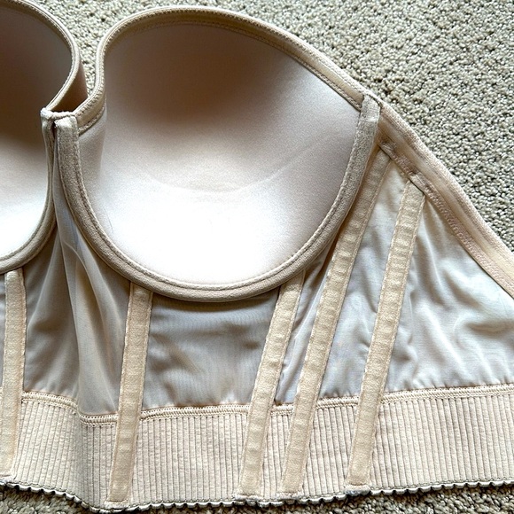 Wacoal Strapless Longline Bra - Picture 8 of 8